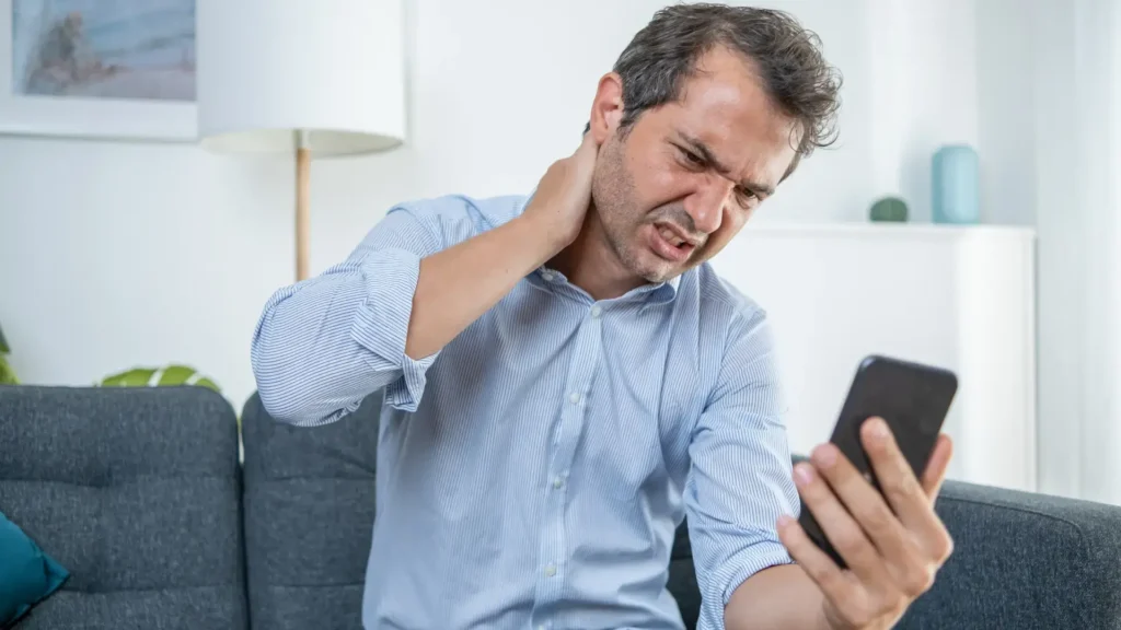 Tech-Neck-Syndrome